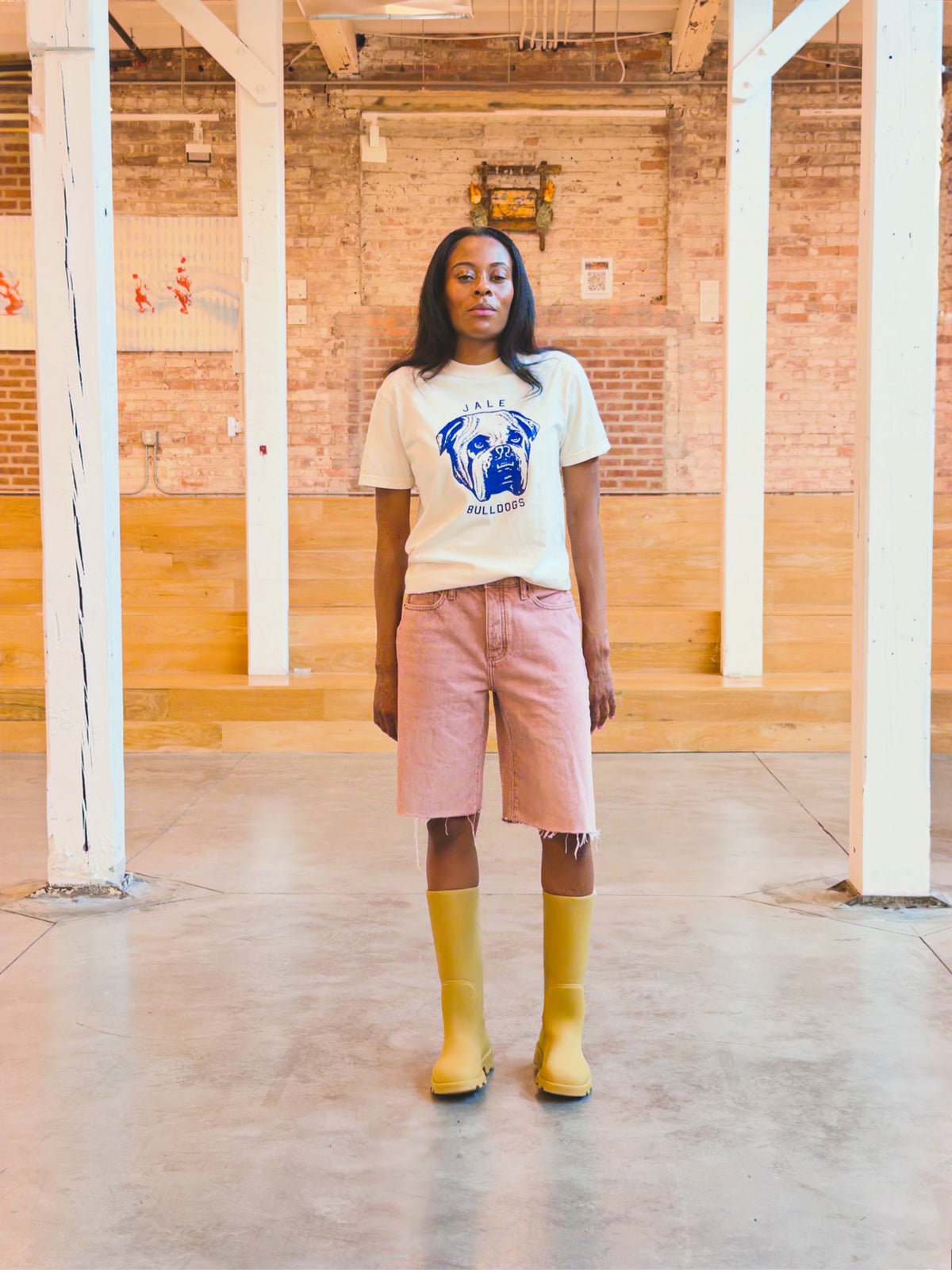 jale lifestyle bulldogs tee